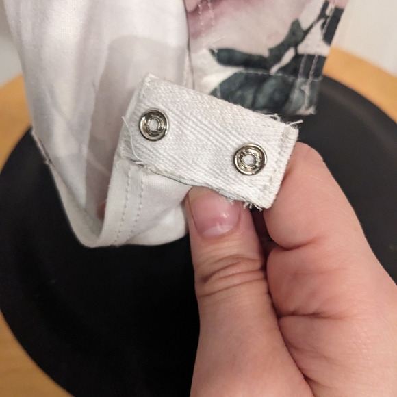 White floral bodysuit size M - Picture 3 of 6